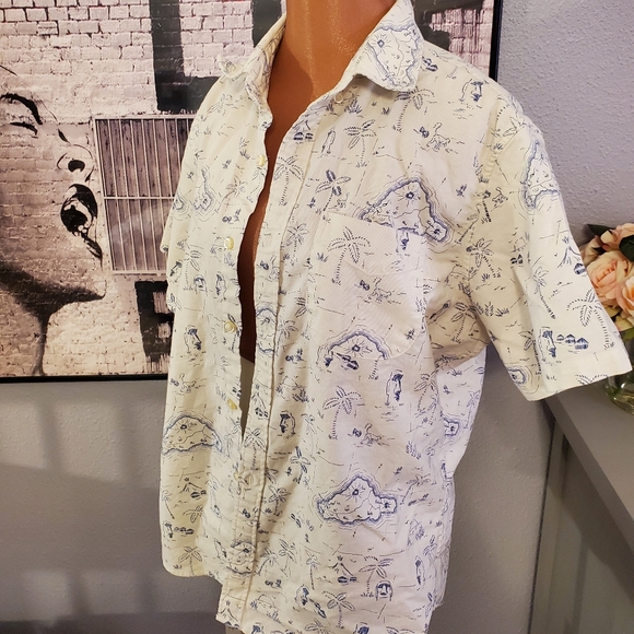 🌞 Short sleeve GAP Button-Up Sz Med - Picture 2 of 6